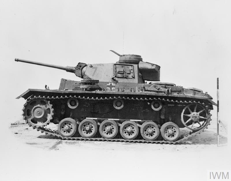Pz.Kpfw. III Ausf.L (Fgst.Nr.74375) DAK, Pz.Rgt.8, Bovington Tank Museum, UK, 1943 (foto.Imperial War Museum).jpg